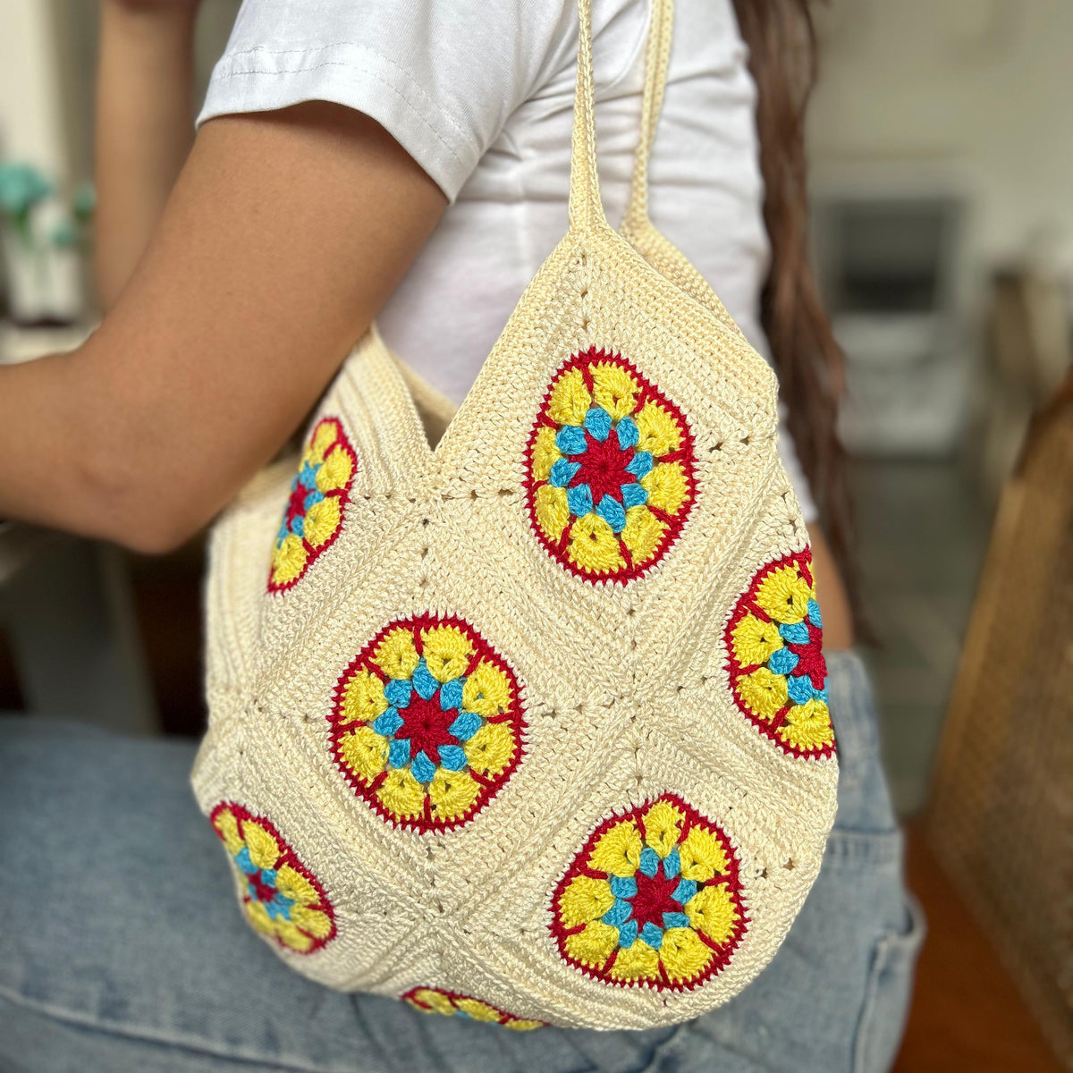 Handmade Off White Crochet Tote Bag with Sunflower Design