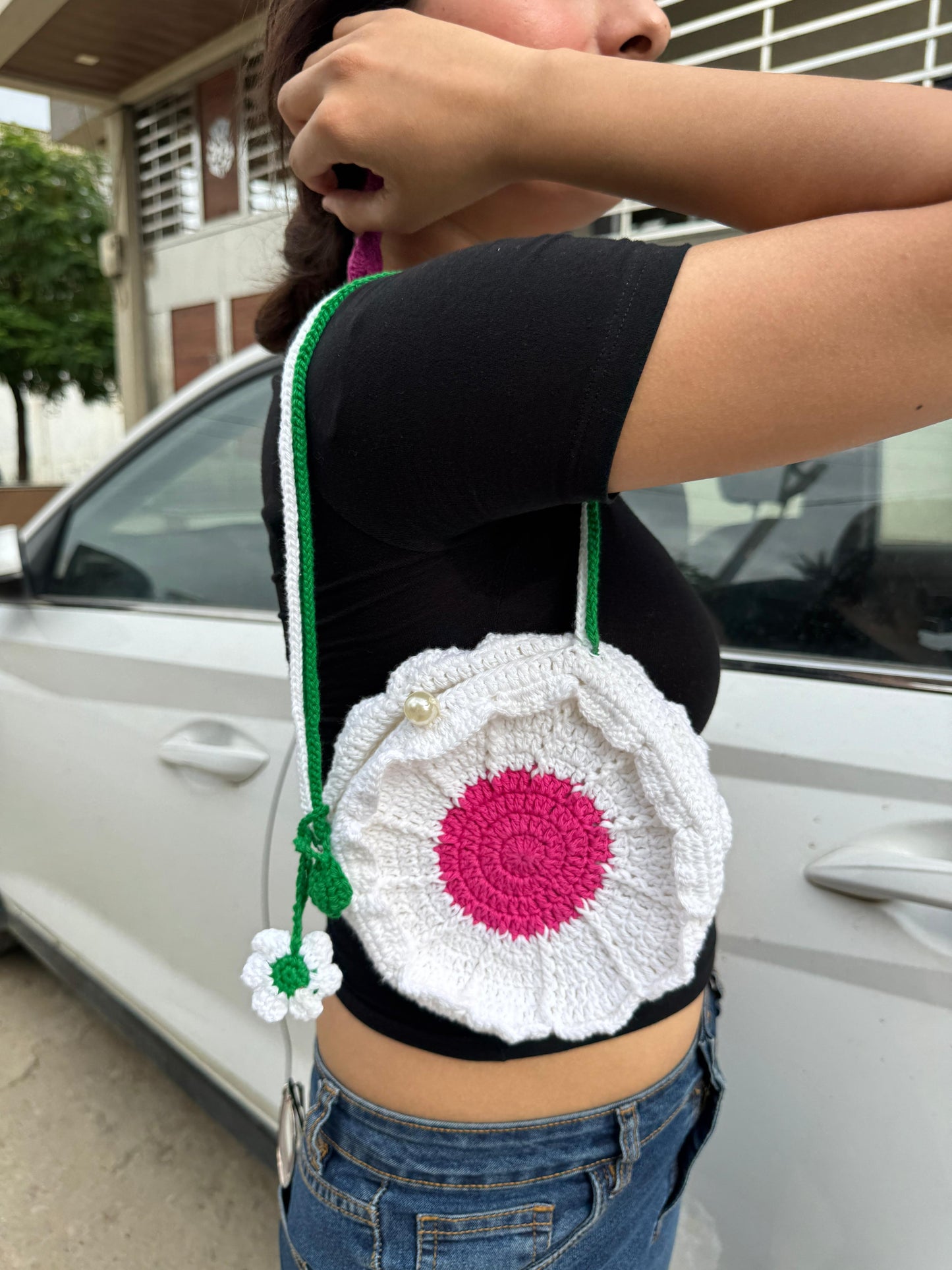 Daisy Flower Small Sling Bag – White