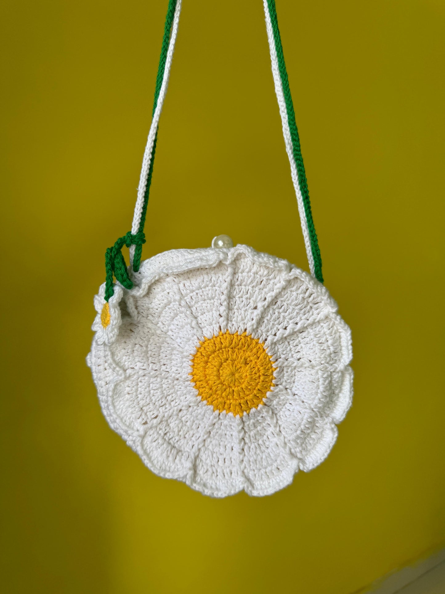 Daisy Flower Small Sling Bag – White