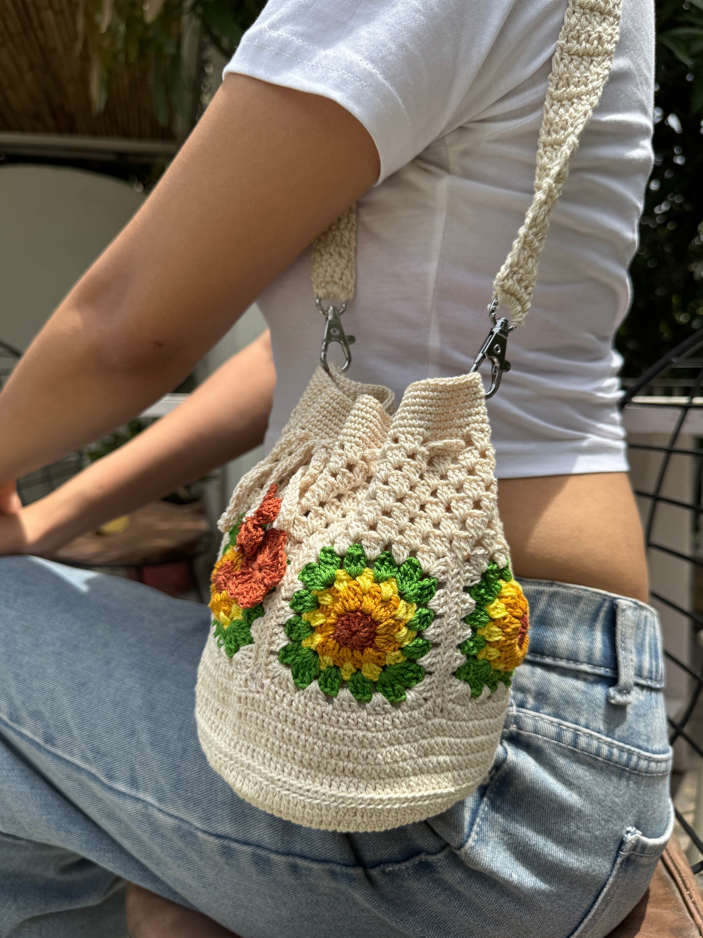 Potli – Off White Crochet Bag with Sunflower Design