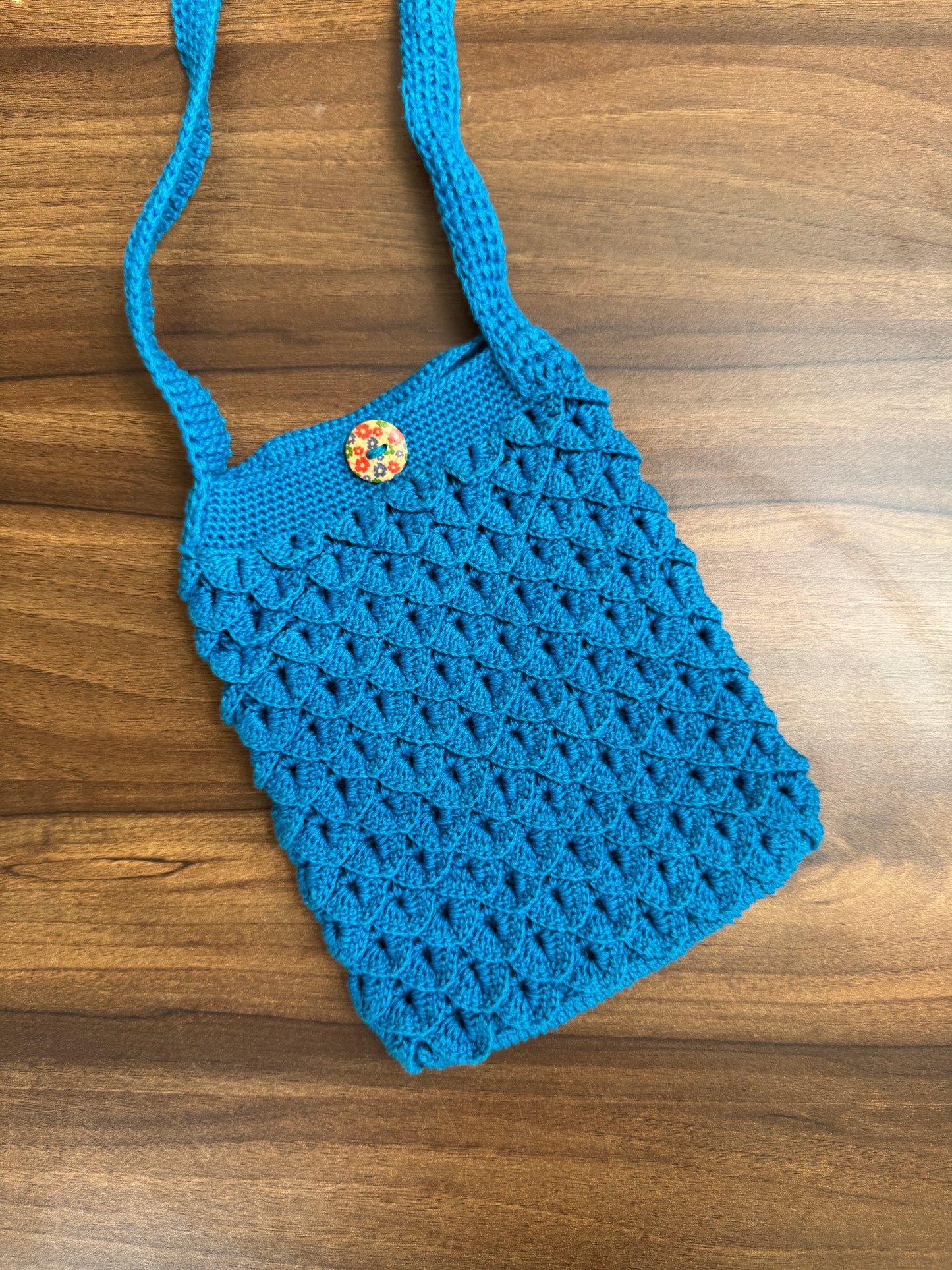 Handcrafted Crochet Sling Bag – Crocodile Stitch
