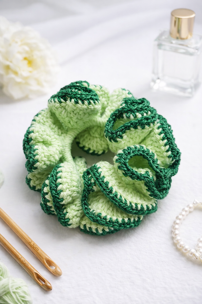 Crochet Ruffle Scrunchie