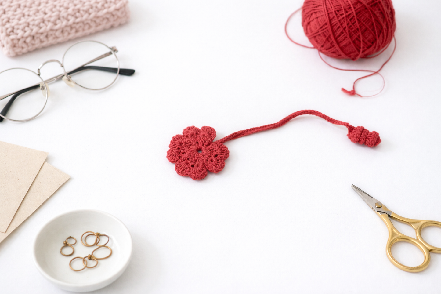 Crochet Flower Bookmark – Aesthetic Floral Book Accessory 🌸